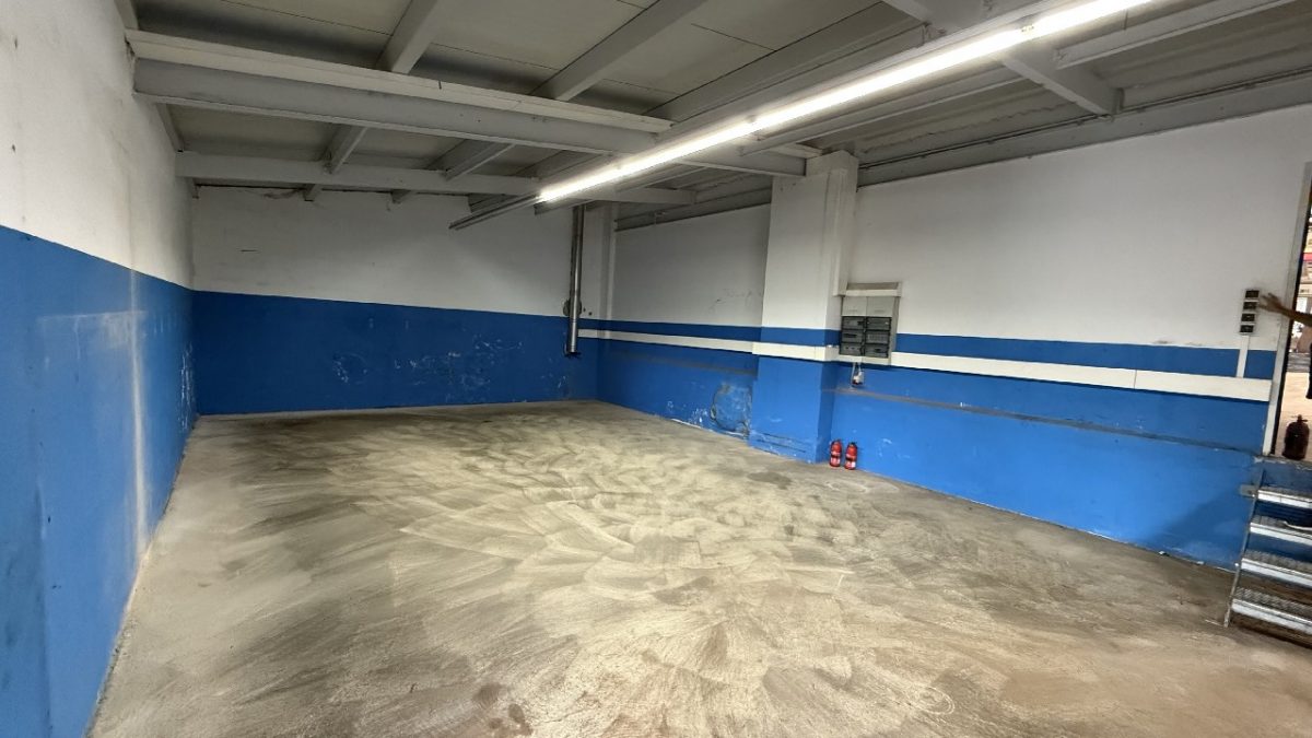 JA, zur Gewerbeliegenschaft mit Produktions-/Lagerfläche und Büro in Solingen – Bild: 23227