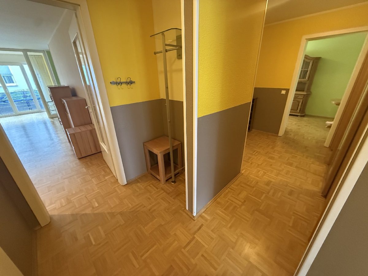 JA, zur 3-Zimmer-Eigentumswohnung mit Loggia, Aufzug und Tiefgaragenstellplatz in Solingen-Wald! – Bild: 23042