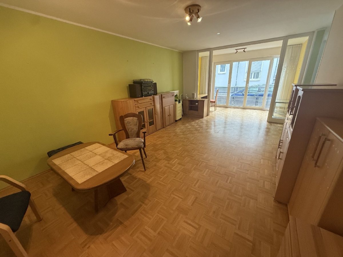 JA, zur 3-Zimmer-Eigentumswohnung mit Loggia, Aufzug und Tiefgaragenstellplatz in Solingen-Wald! – Bild: 23044