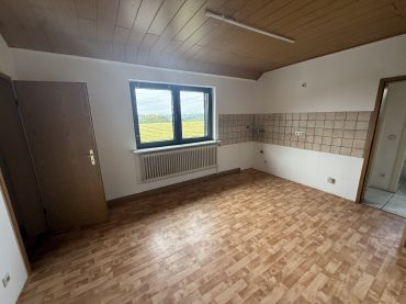 Ja, zur gepflegten 3-Zimmer-Wohnung mit Carport und Gartennutzung in der Solinger-Südstadt! – Bild: 23188