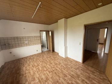 Ja, zur gepflegten 3-Zimmer-Wohnung mit Carport und Gartennutzung in der Solinger-Südstadt! – Bild: 23189