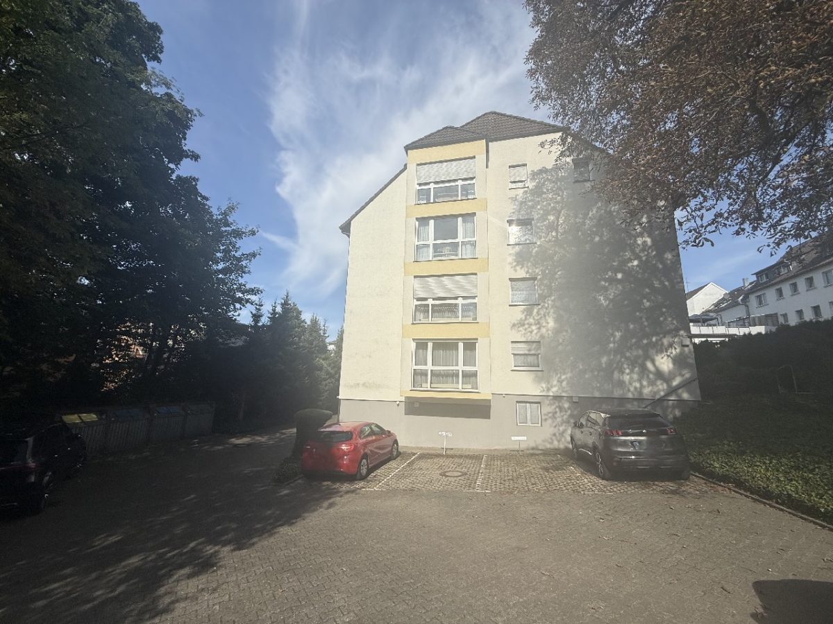 JA, zur 2-Zimmer-Eigentumswohnung mit Balkon und Stellplatz in ruhiger Lage von Solingen-Mitte! – Bild: 23348