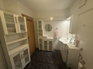 JA, zur 2-Zimmer-Eigentumswohnung mit Balkon und Stellplatz in ruhiger Lage von Solingen-Mitte! – Bild: 23359