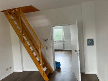 JA, zur frisch renovierten 3-Zimmer-Wohnung in zentraler Lage von Solingen-Mitte! – Bild: 23334