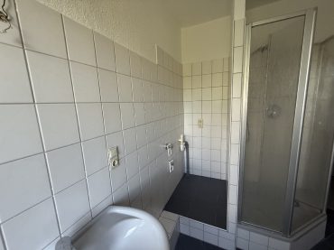 JA, zur frisch renovierten 3-Zimmer-Wohnung in zentraler Lage von Solingen-Mitte! – Bild: 23340
