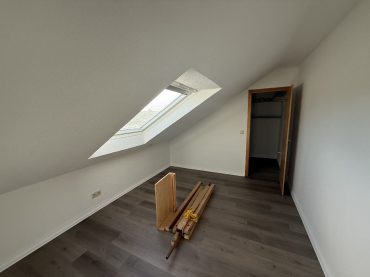 JA, zur frisch renovierten 3-Zimmer-Wohnung in zentraler Lage von Solingen-Mitte! – Bild: 23344