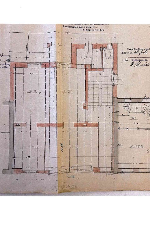 JA zum topsanierten Mehrgenerationenhaus mit Garagen  und  Carport in zentraler Lage von Solingen-Ohligs – Bild: 23702