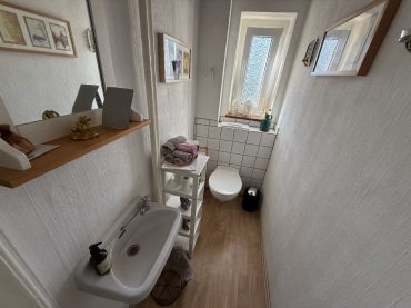 JA zum topsanierten Mehrgenerationenhaus mit Garagen  und  Carport in zentraler Lage von Solingen-Ohligs – Bild: 23710