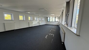 JA, zur voll modernisierten Bürofläche in zentraler Lage von Solingen-Ohligs – Bild: 23985