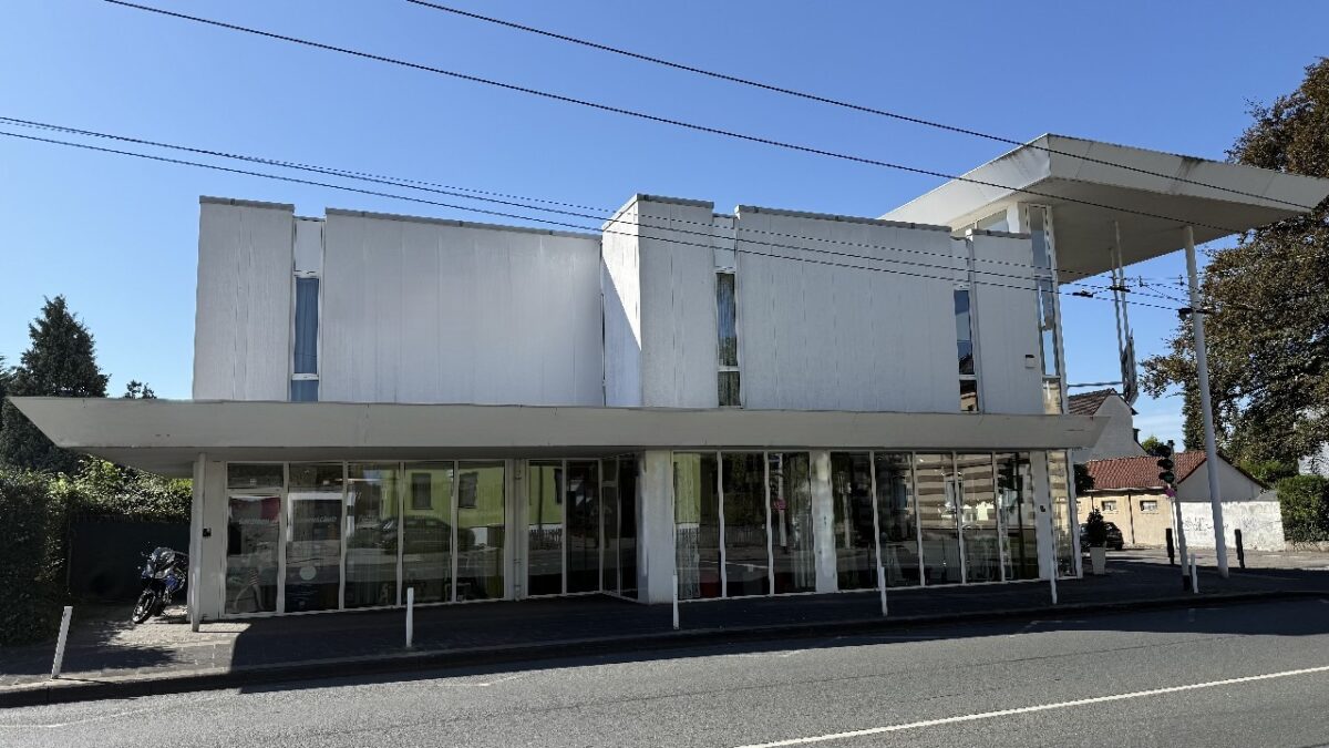 JA, zur repräsentativen Gewerbeimmobilie mit großzügiger Ausstellungs- und Lagerfläche in Solingen – Bild: 24014