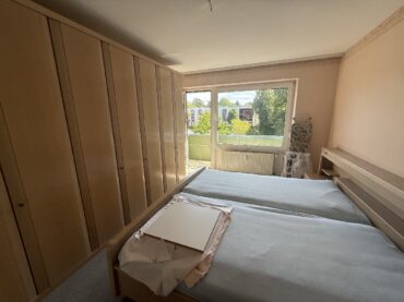 JA, zur 3-Zimmer-Eigentumswohnung mit Aufzug, Einbauküche und 2 Balkonen in Solingen-Wald! – Bild: 24111