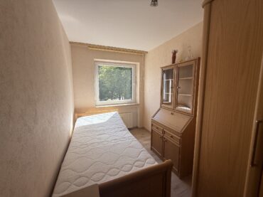 JA, zur 3-Zimmer-Eigentumswohnung mit Aufzug, Einbauküche und 2 Balkonen in Solingen-Wald! – Bild: 24113