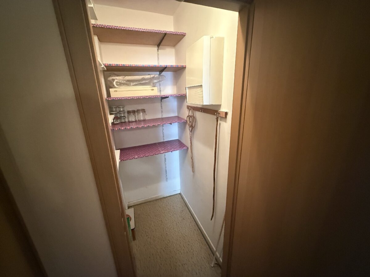 JA, zur 3-Zimmer-Eigentumswohnung mit Aufzug, Einbauküche und 2 Balkonen in Solingen-Wald! – Bild: 24114