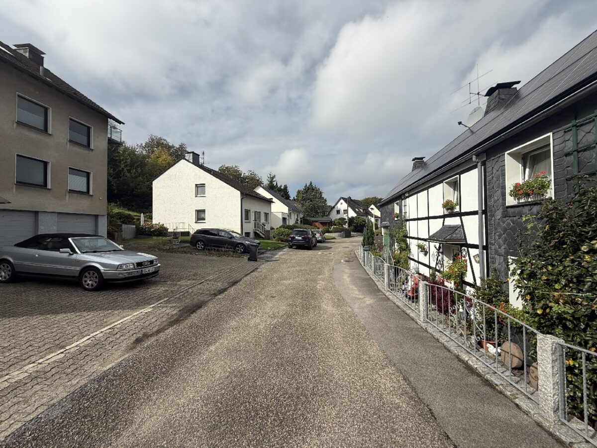 JA, zum attraktiven Baugrundstück in ruhiger Lage von Solingen-Widdert! – Bild: 24123