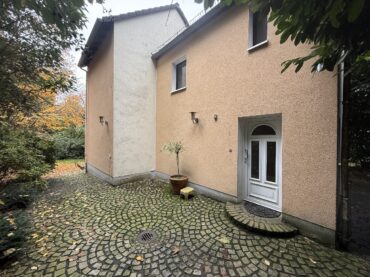 Kleines Häuschen mit schönem Garten und Stellplatz in Solingen auf der Teufelsinsel in Solingen! – Bild: 23923