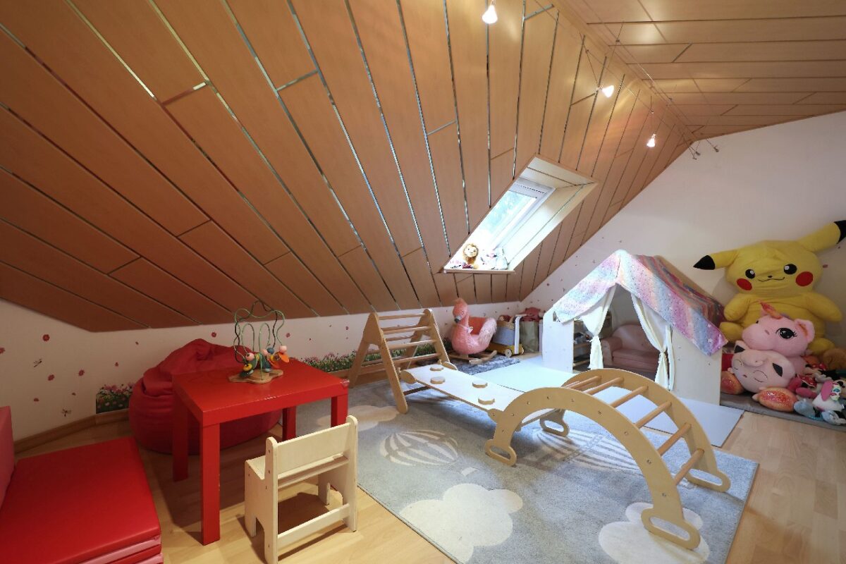 JA, zum neuwertigen Einfamilienhaus mit Einlieger/ Büro, Garage und Carport in Solingen-Ohligs! – Bild: 24146