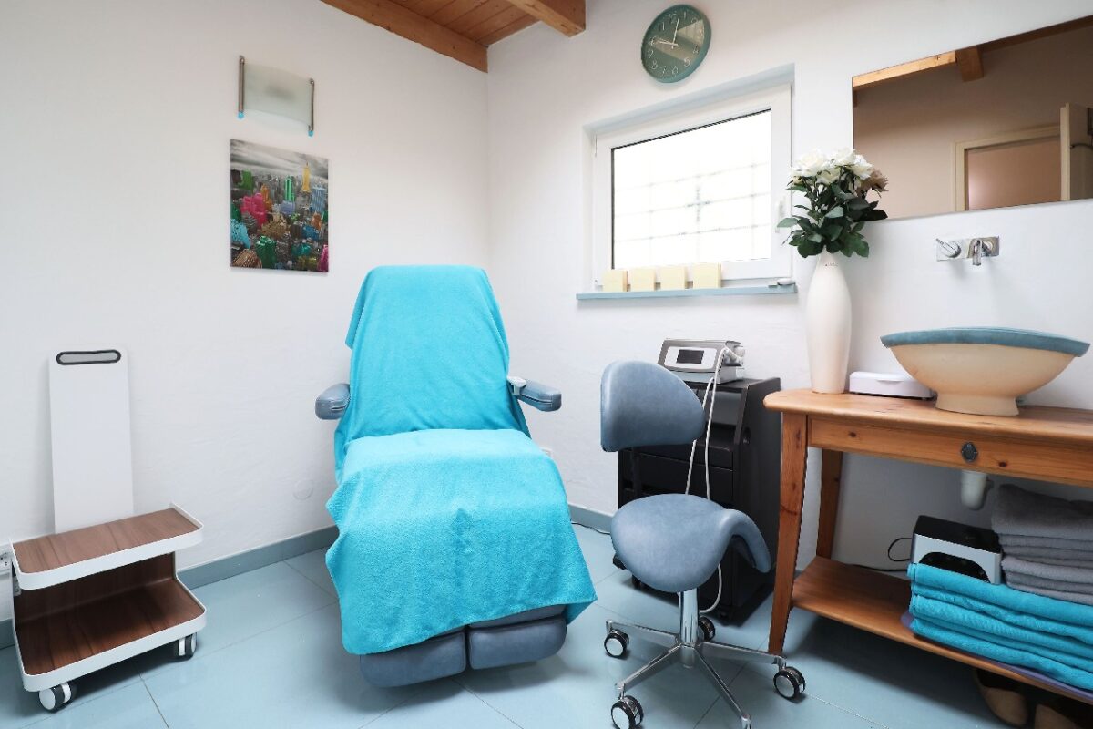 JA, zum neuwertigen Einfamilienhaus mit Einlieger/ Büro, Garage und Carport in Solingen-Ohligs! – Bild: 24161