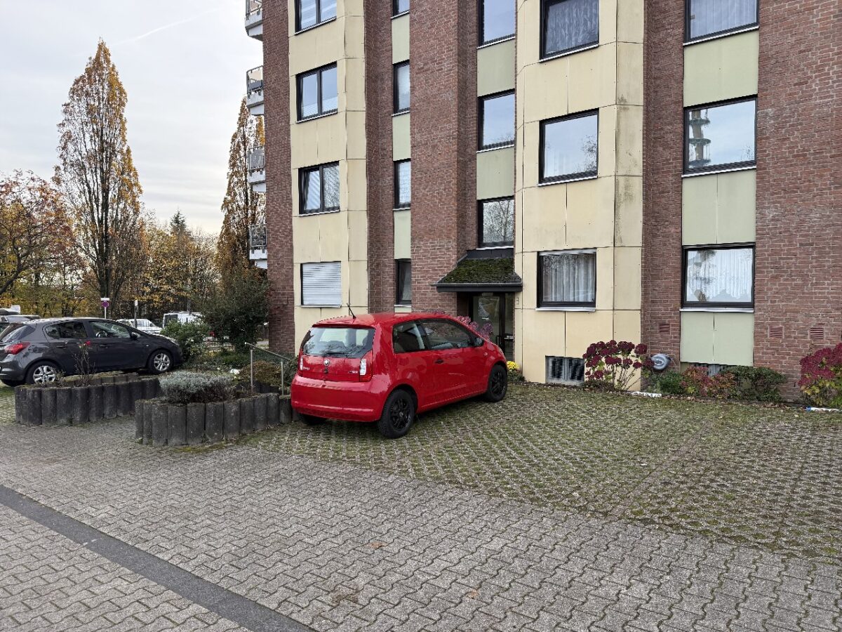 Gepflegtes 1-Raum-Appartement mit Stellplatz in ruhiger Lage von Solingen  Nähe Klinikum! – Bild: 24052