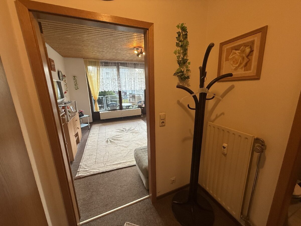 Gepflegtes 1-Raum-Appartement mit Stellplatz in ruhiger Lage von Solingen  Nähe Klinikum! – Bild: 24056