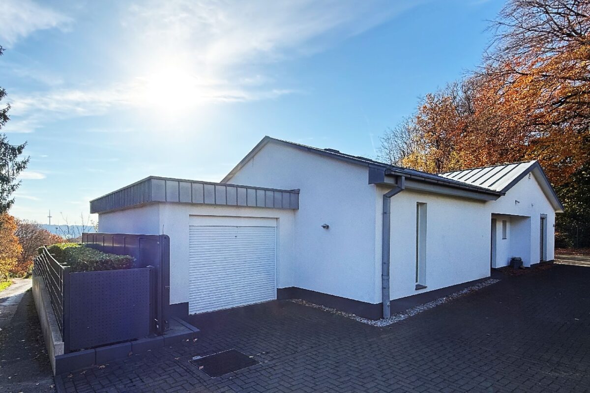 JA, zur Penthouse-Alternative mit Garage, Außenstellplätzen und Garten … OHNE Käuferprovision! – Bild: 24065